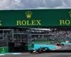 Verstappen wins Miami GP Sprint; Sainz falls behind Ricciardo