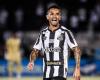 Santos makes deal with Argentinos Jrs. and avoids new FIFA transfer ban
