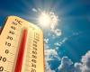 What is a heat wave and why does it occur?