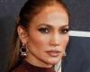 Jennifer Lopez is voted best dressed at a luxury ball; Look!