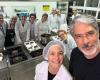 William Bonner takes selfies with shelter cooks in Rio Grande do Sul during JN coverage | News
